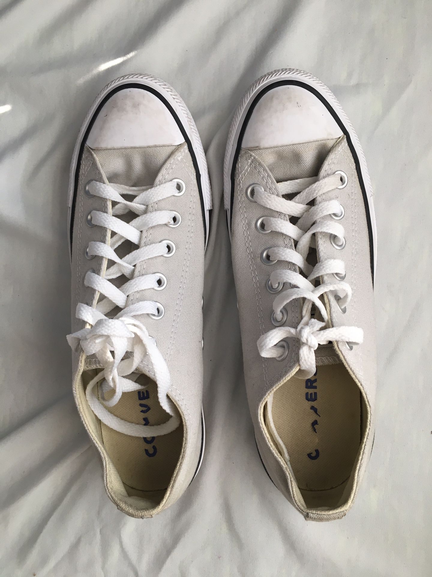 low converses , grey , size 6.5 in mens, 8.5 in womens