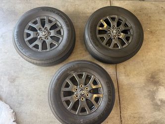 Toyota 17" 6th gen 4Runner SR5 OEM Factory 2025 Wheels & Tires No TPMS, tire tread depth 6/32nd(total 3 tires & wheels)