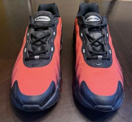 Nike Air Max Dn8 size 10.5