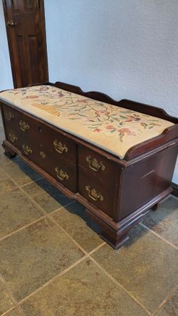 Vintage Storage Chest Bench - Cedar Lined with Padded Seat