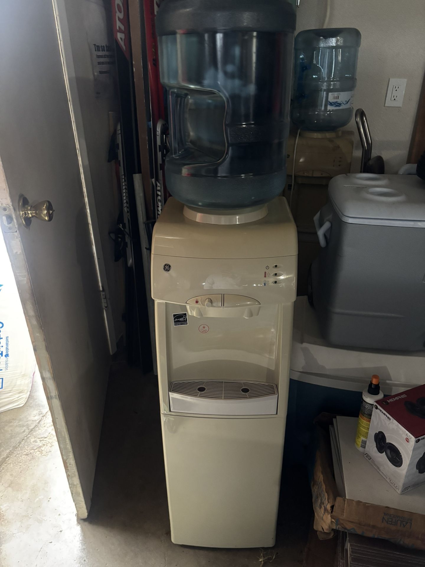 Water Dispenser Machine