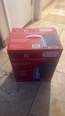 Instant solo cafe coffee maker NEW
