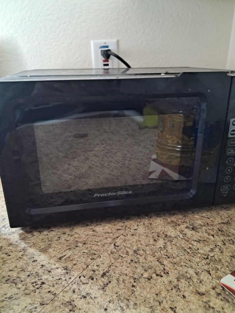 Microwave Oven