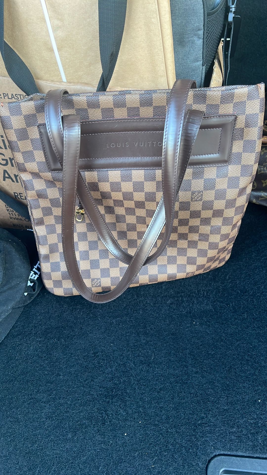 LV