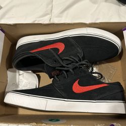 7.5 Men's Nike SB 