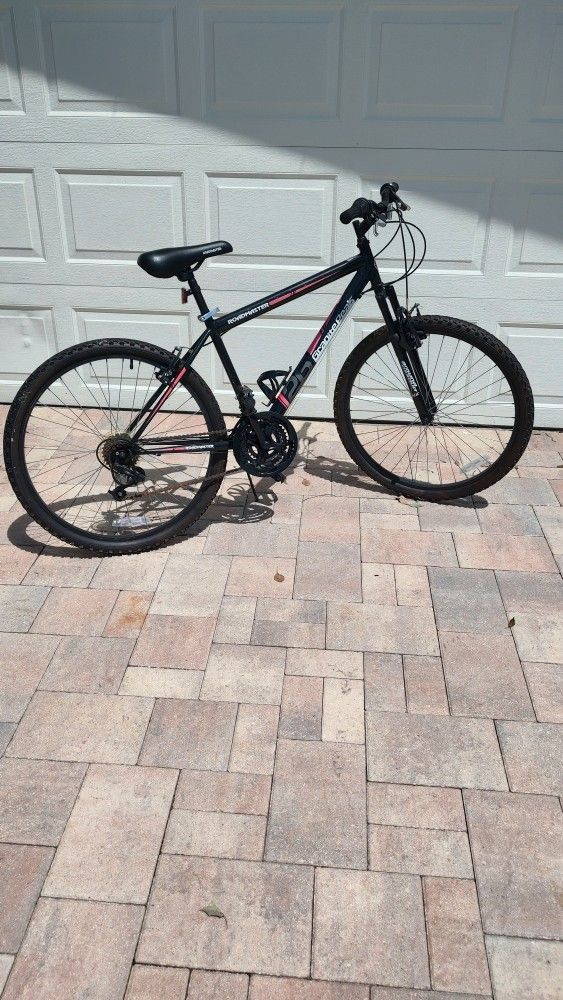 Black Roadmaster Granite Peaks Mountain Bike Bicycle 