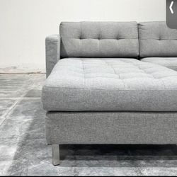 FREE DELIVERY// CB2 Sectional sofa 🛋️ 