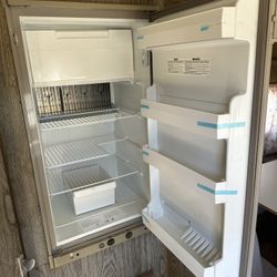 Travel Trailer 1974 Prowler