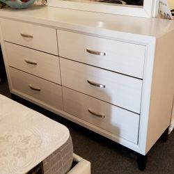 Brand New White Or Gray Dresser (58.1" W x 16.4" D x 37.1")