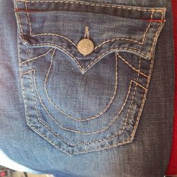 31 True Religion Jeans
