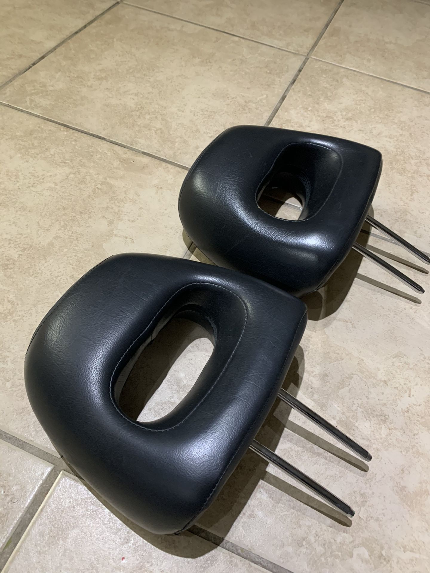 96 - 00 honda civic real OEM leather headrest