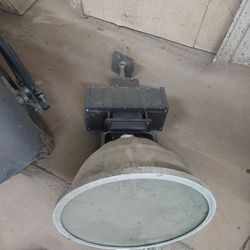 Shop Lights (4)  60$