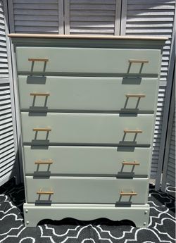 5 drawer dresser painted light green
