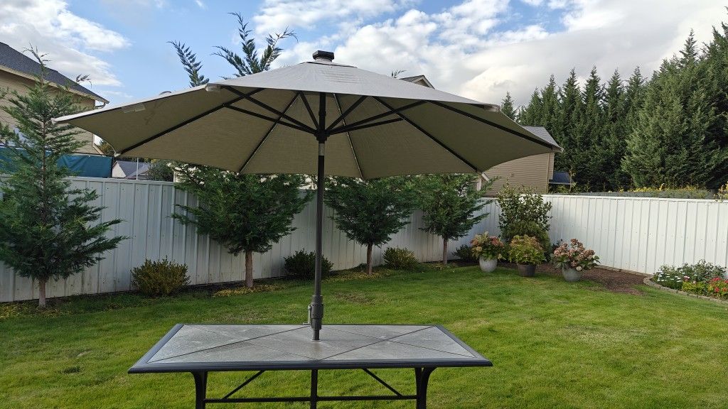 Sunvilla 10ft Solar Led Umbrella 