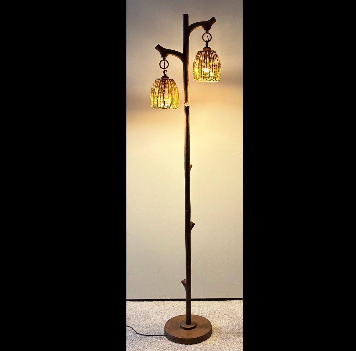 Scenekoy Rustic Farmhouse Floor Lamp