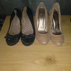 2 Pair of Womens Shoes.