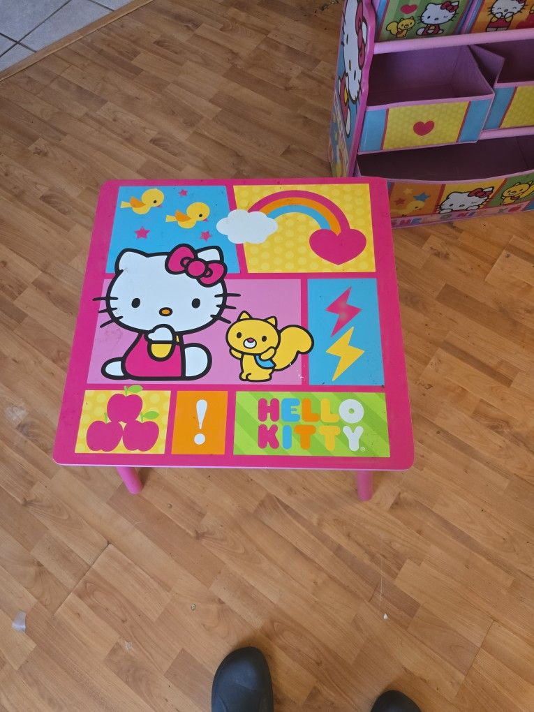 Hello Kitty Table And Play Bin