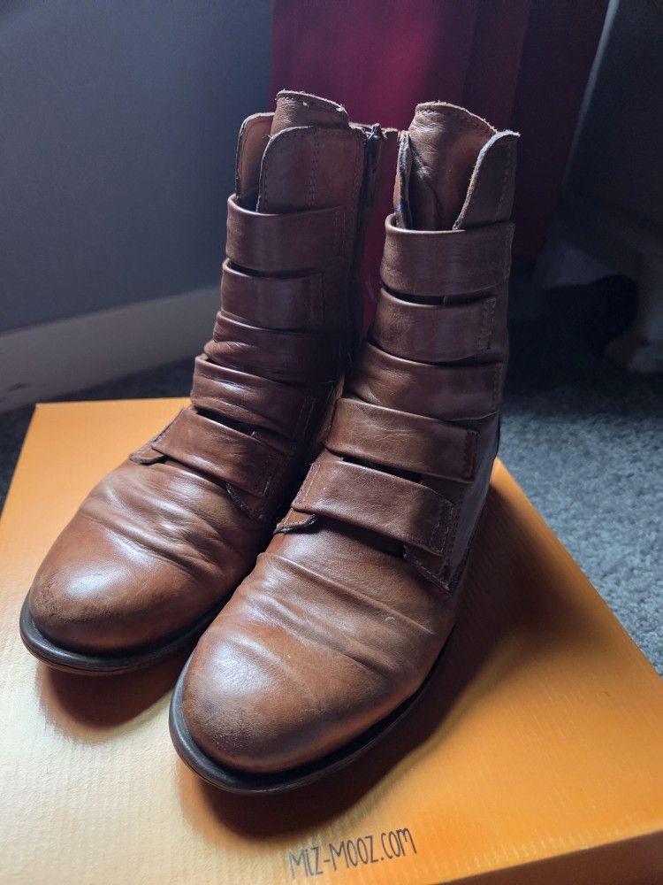 Miz Mooz Boots