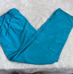 Women’s Scrubs L & xl
