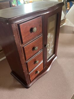 Vintage Style Jewelry Box