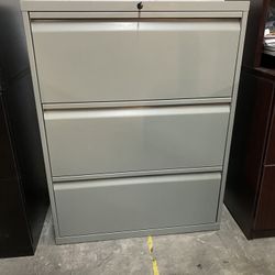Knoll 3 drawer lateral file cabinet 