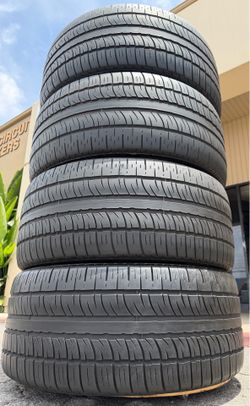 295/40/22 Pirelli 295/40R22 Scorpion Zero Tires 295/40/22