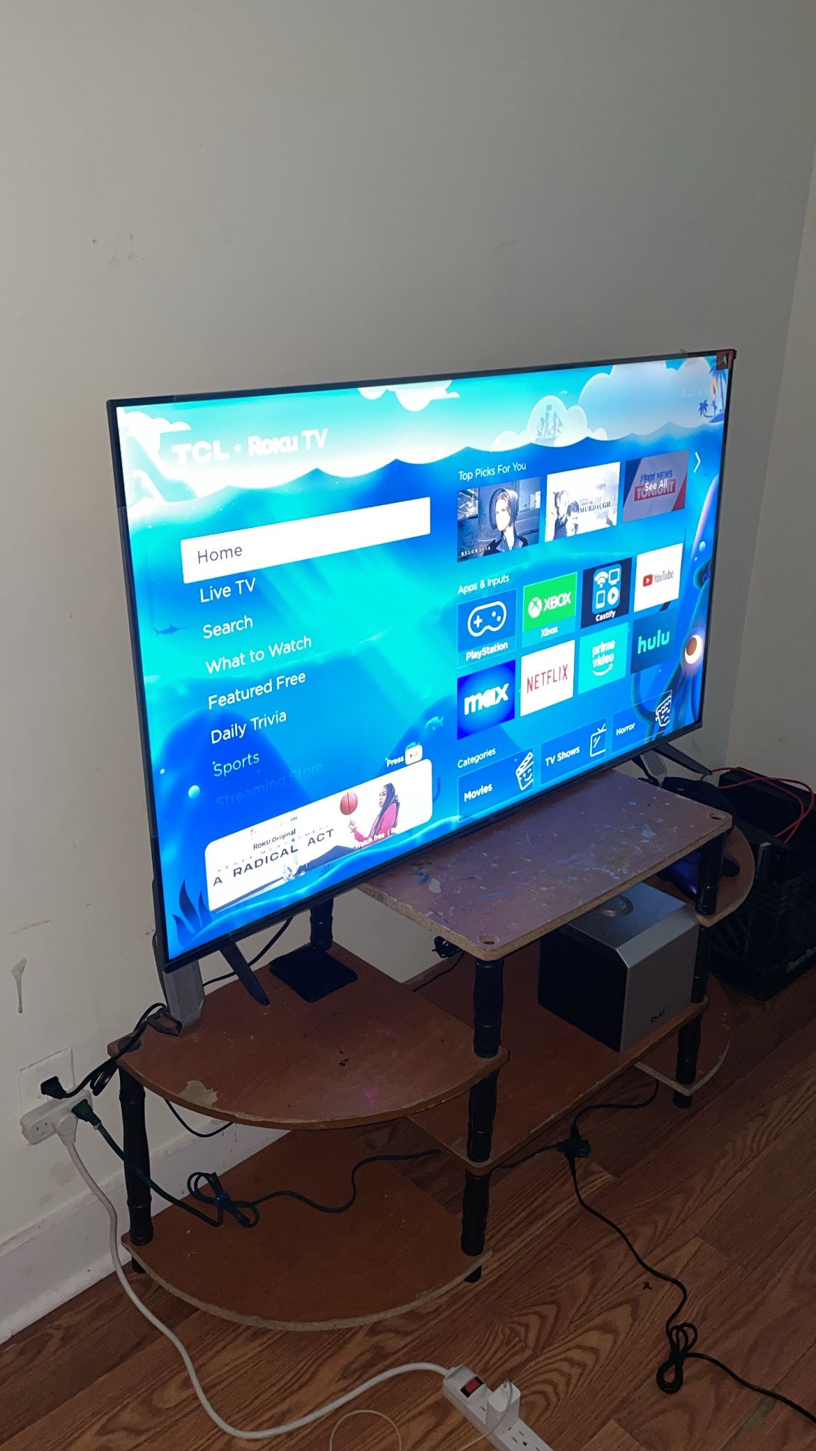 Roku 55" Select Series 4K HDR Smart Roku TV with Roku TV Remote