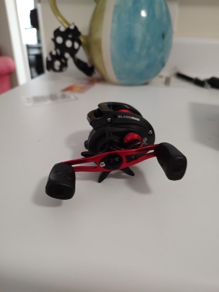 Abu Garcia Black Max Reel
