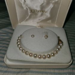 Pearl Bracelet And Earrings 14k Gold Clasp