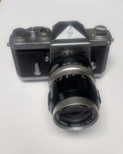 Nikon F With Nikkor-Q Lena