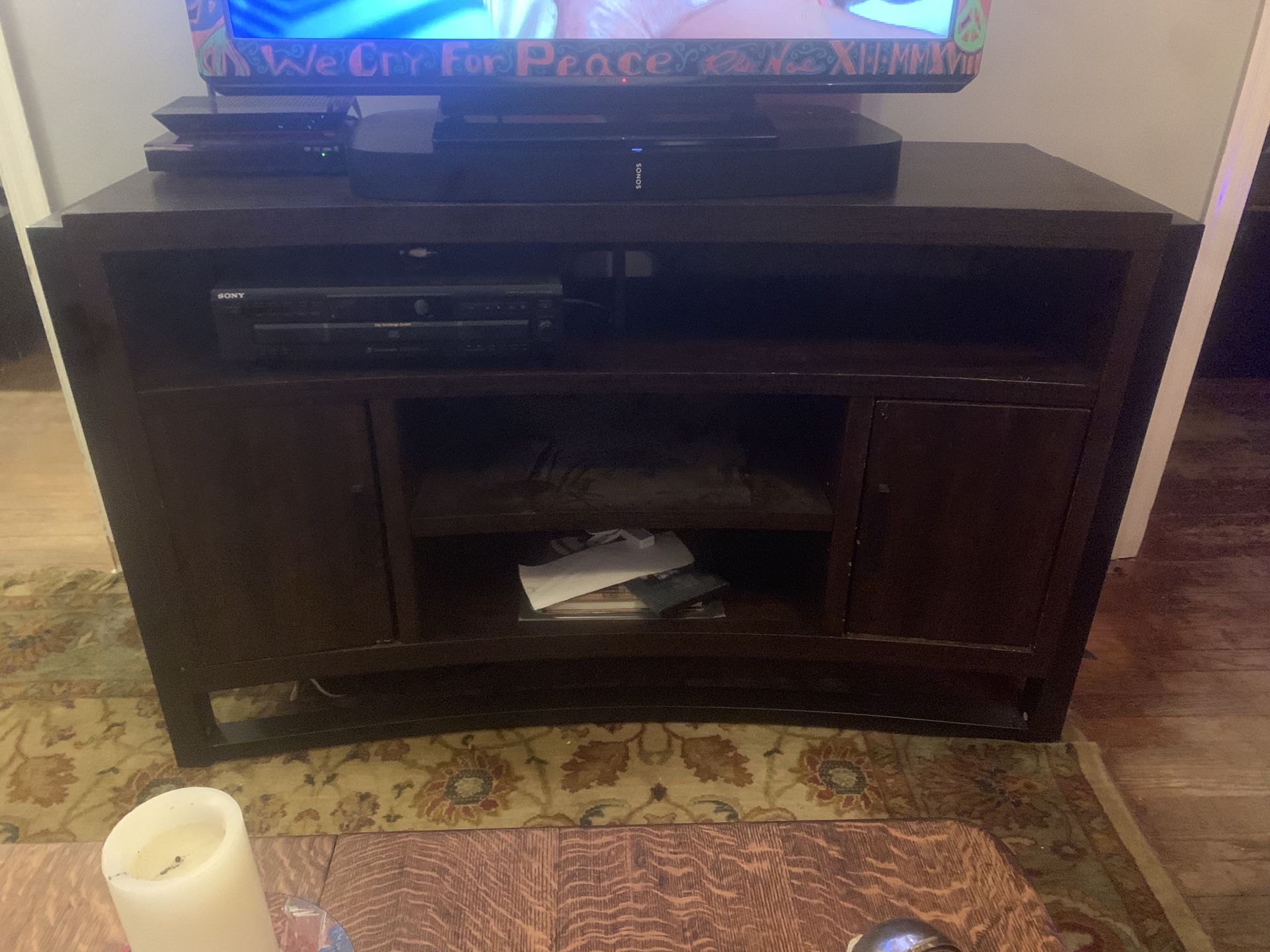 Curved TV stand up to 60 inch And TV