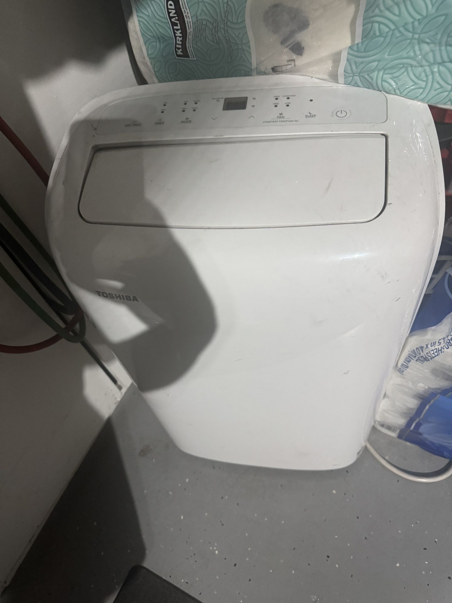 Toshiba Standing AC Unit