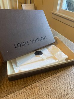 Authentic Louis Vuitton Brown Gift Bag and Receipt Card Lot x 2 for Sale in  Fontana, CA - OfferUp