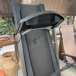 Weslo Cadence G 5.9i Folding Treadmill