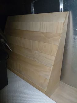 Magazine / book display/rack