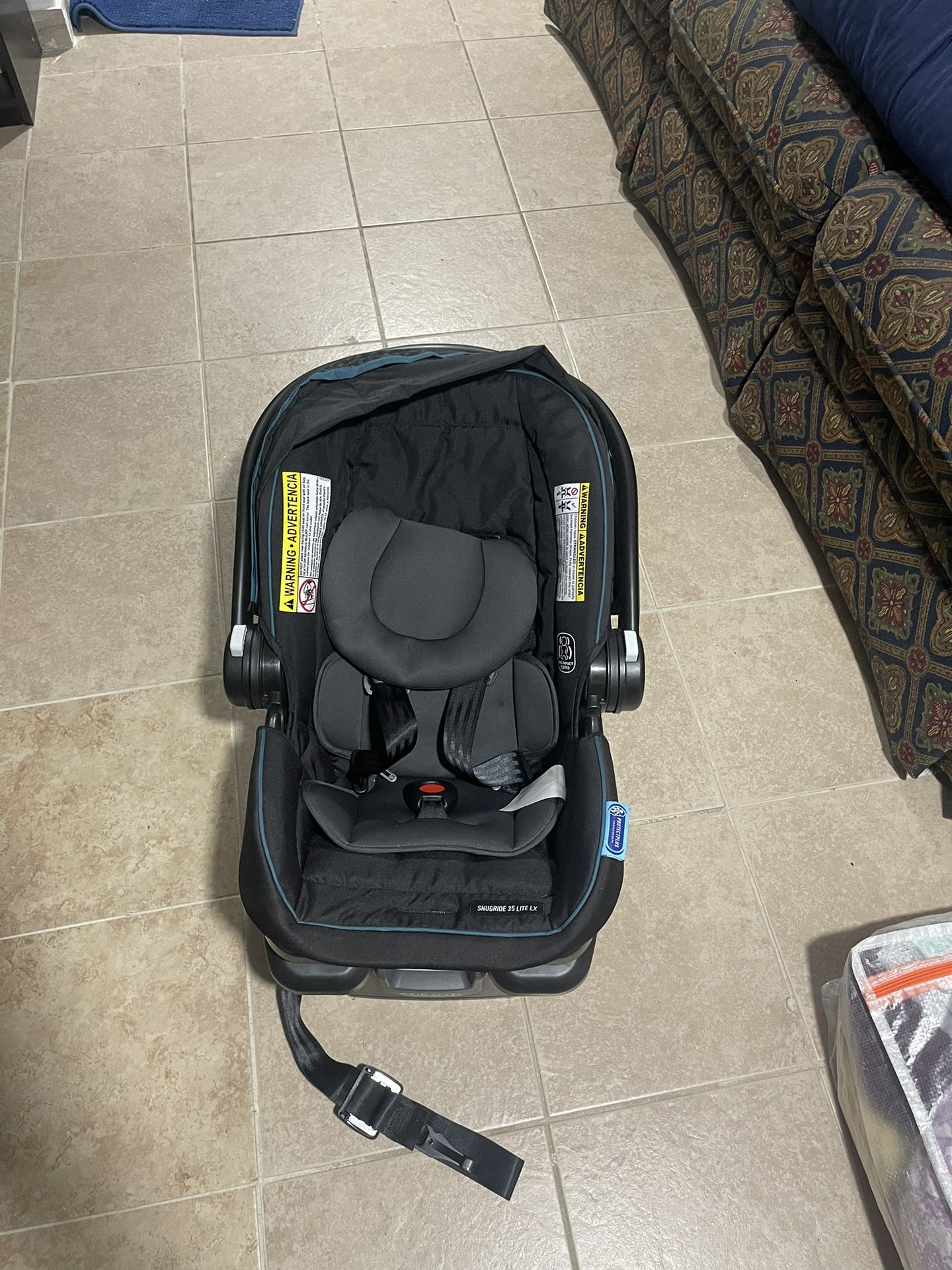 Graco SnugRide 35Lx Infant Car Seat - Brody