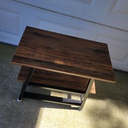 Small 3 Shelf Table. Multipurpose Table, Shelves, Stop Drop. Perfect For Storage And Display. Like New .Top Aprox  24"L x 13" D.. Unit 24" Tall