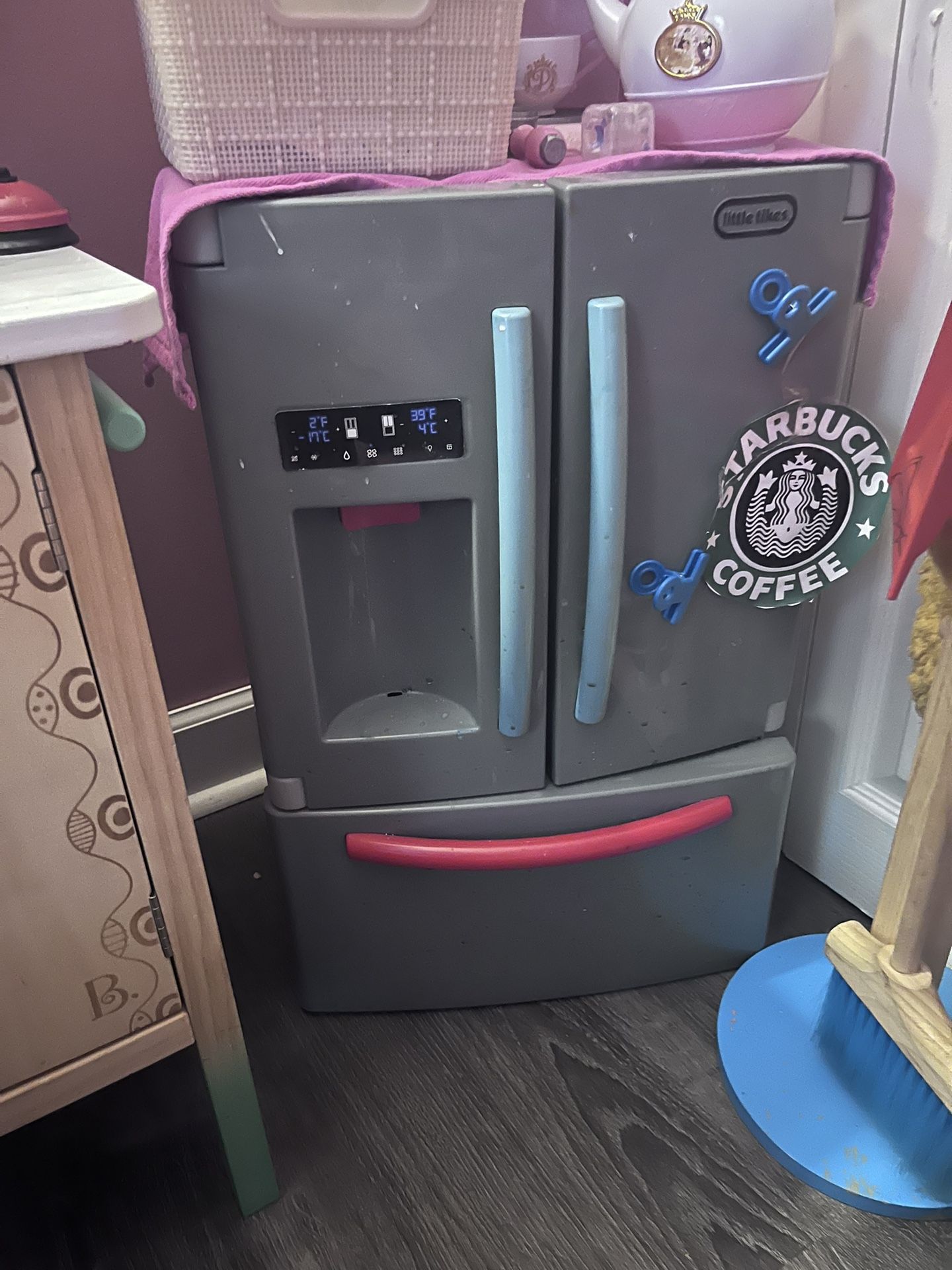 Kids Realistic Toy Fridge With Batteries Included