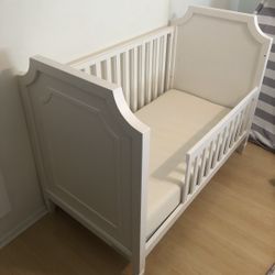 Ava Regency Kids Bed