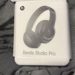 Beats Studio Pro Wireless Headphones