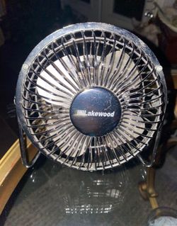 Small to Mini Vintage Desk Or Bedside Electrical Fan very powerful