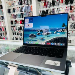 MacBook Pro m1 32Ram 1TB