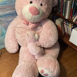 Big pink bear / Gigantic Bear With Teddy Bear