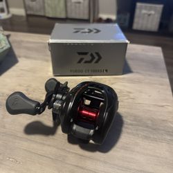 New Lefty Daiwa Fuego Baitcaster Fishing Reel. 