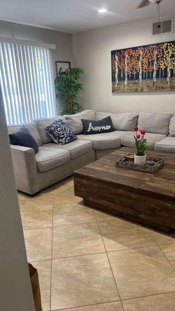 Sofa sectional