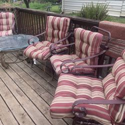 Patio Set With Cushions And Table 