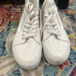 Women’s VANS platform sneakers 