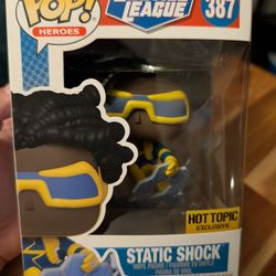 Funko pop Static Shock 387 Justice League HT exclusive, Vaulted figure.