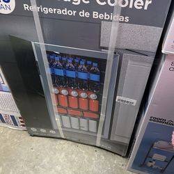 New Arctic King 115-Can Beverage Fridge & Cooler