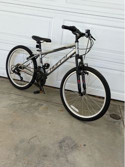 Super cool Huffy Rock Creek 18 Speed Mountain Bike